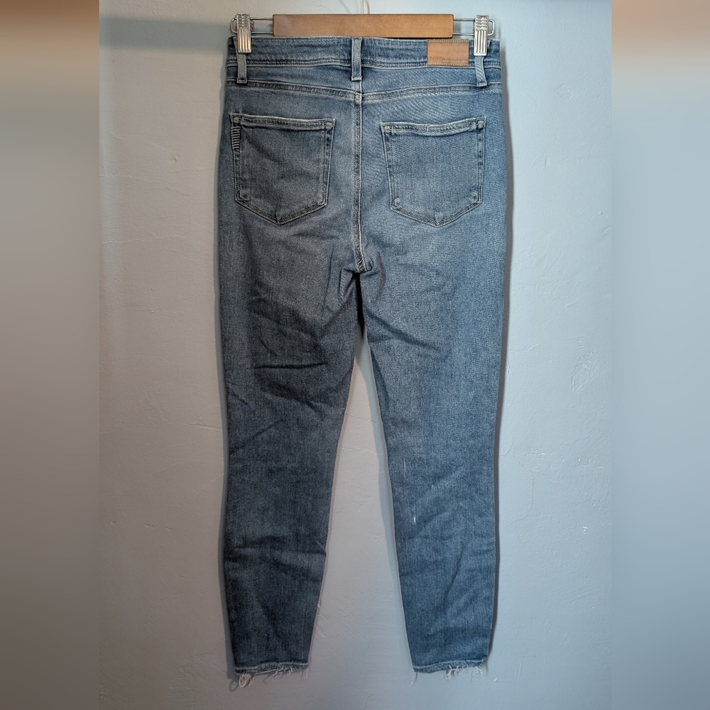 ๐ฉ๐ผโ๐ฆฐ NFS - Picture 3 of 10